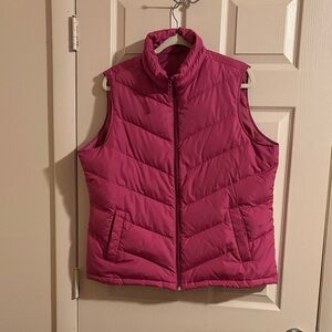 Lands' End Women's Fuchsia Puffer Vest